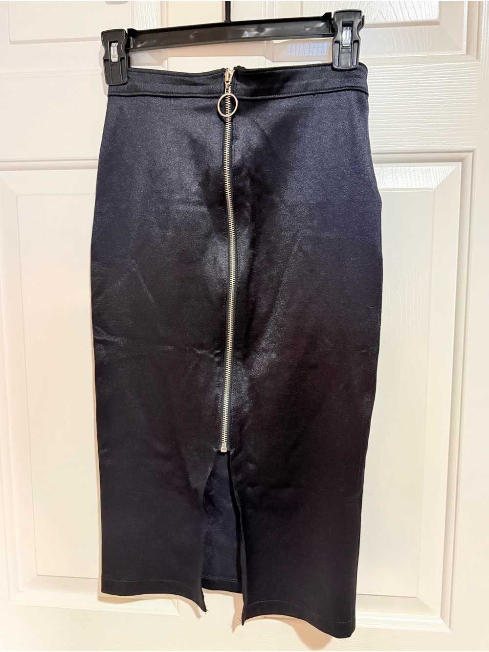 American Apparel Black Midi Pencil Skirt with Ring Front Zip